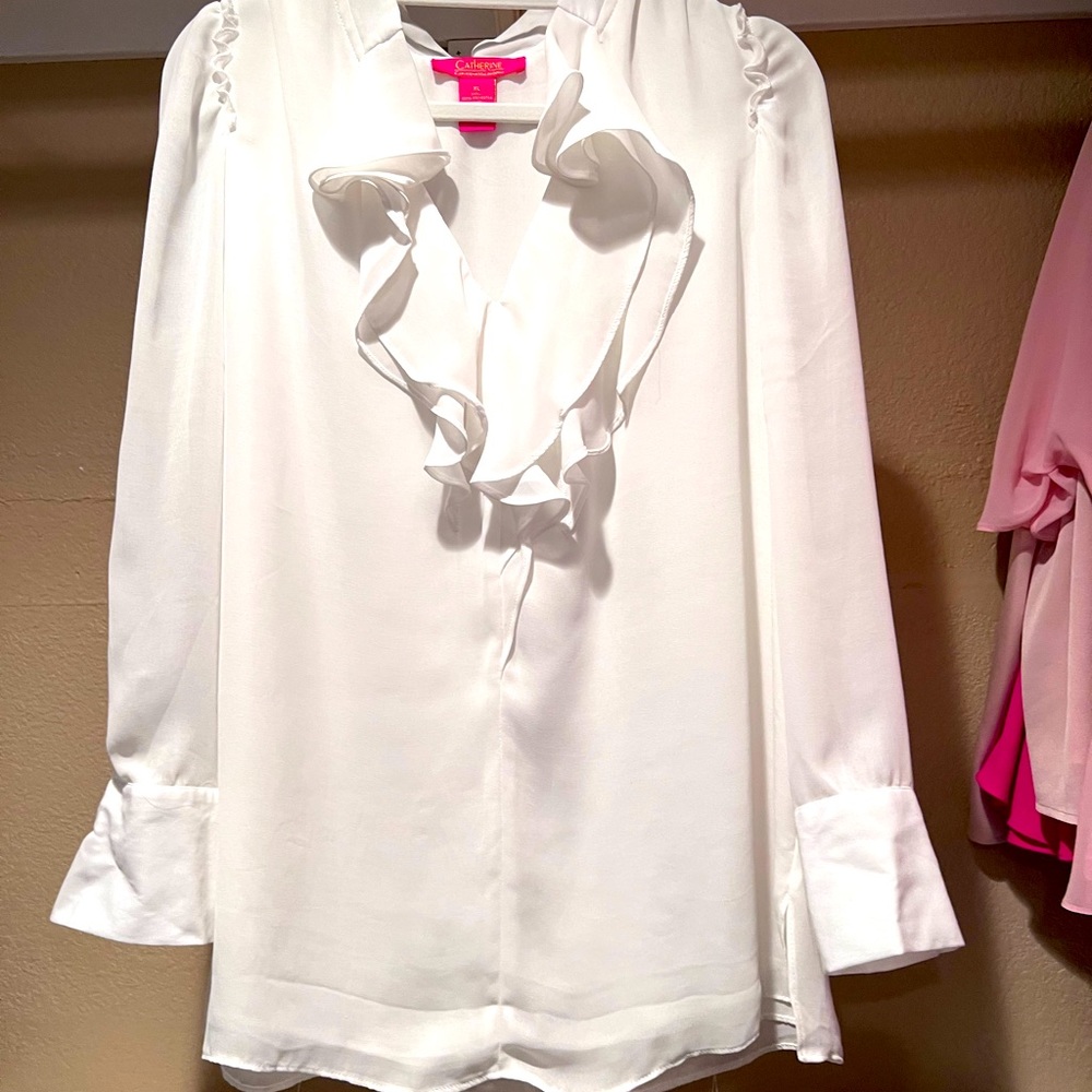 White ruffled collar long sleeve blouse.  never worn